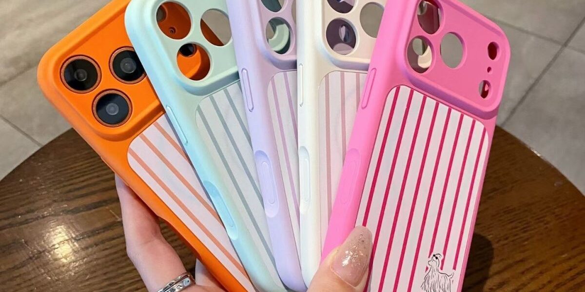 Striped Afghan hound magnetic liquid silicone iPhone 17 Pro case