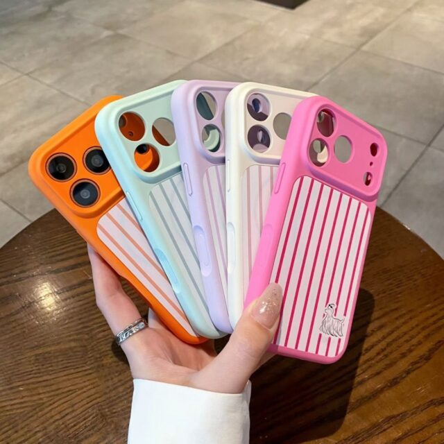 Striped Afghan hound magnetic liquid silicone iPhone 17 Pro case