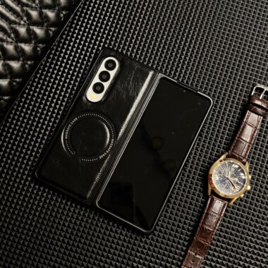 Vintage genuine leather magnetic Samsung Z Fold case