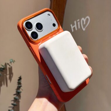 Carbon fiber texture magnetic fashion iPhone 17 series case