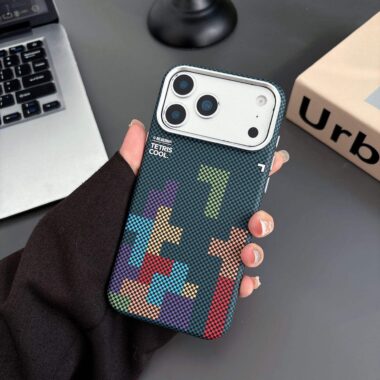 Ultra-thin carbon fiber texture shockproof iPhone 17 case