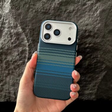 Ultra-thin carbon fiber texture shockproof iPhone 17 case