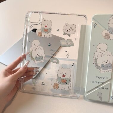 Cartoon Samoyed puppy Y shape folding iPad caseA playful Samoyed puppy illustration iPad case with Y-shape folding stand and shockproof structure, designed for custom branding and wholesale distribution.