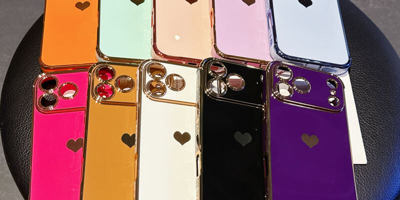 Cute gold heart soft TPU shockproof iPhone 17 case