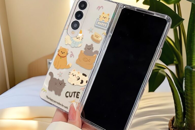 Cute kitten hard shockproof Samsung Fold case
