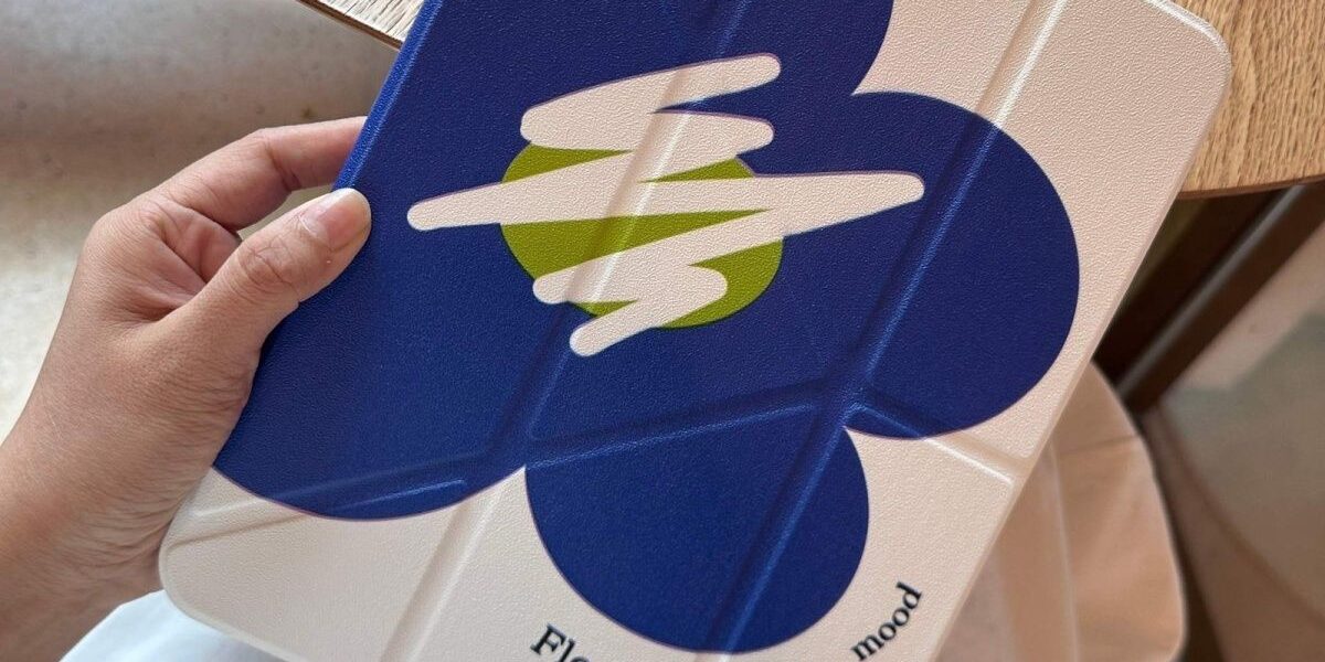 Klein blue floral Y fold tri fold iPad case