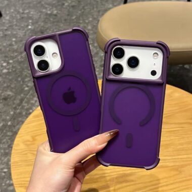 Four corner shockproof magnetic frosted iPhone 17 hard case