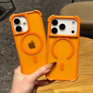 Four corner shockproof magnetic frosted iPhone 17 hard case