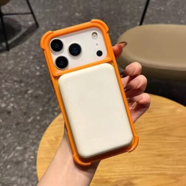Four corner shockproof magnetic frosted iPhone 17 hard case