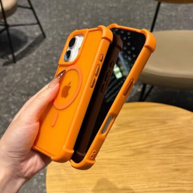 Four corner shockproof magnetic frosted iPhone 17 hard case