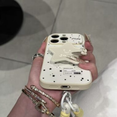 Korean polka dot star minimalist shockproof iPhone 17 case