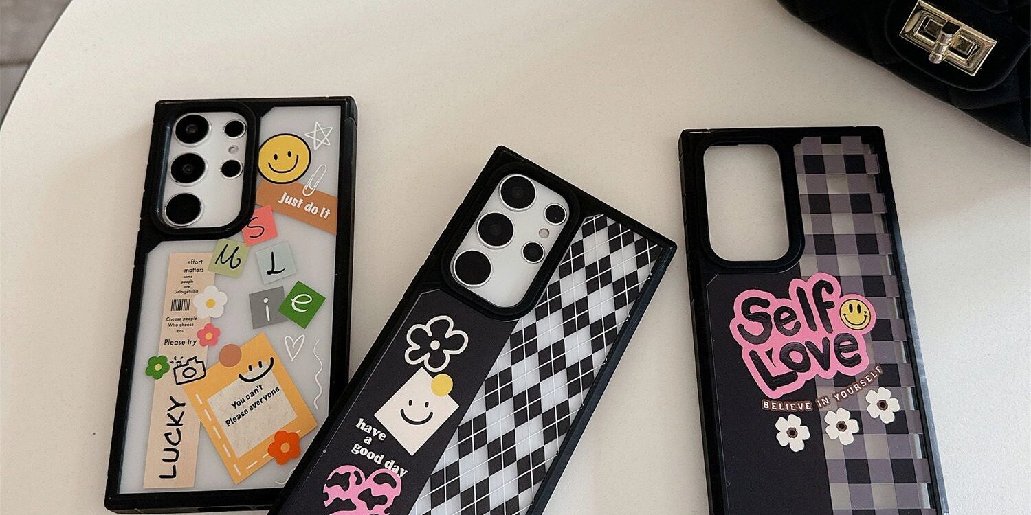 Checker smiley label hard Samsung phone case