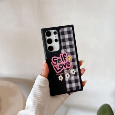 Checker smiley label hard Samsung phone case