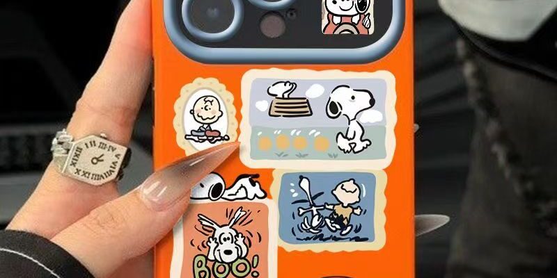 Cartoon Snoopy full cover shockproof iPhone 17 case