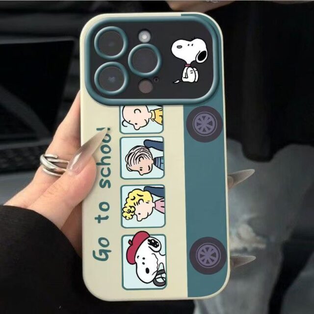Cute cartoon Snoopy full cover shockproof iPhone 17 case