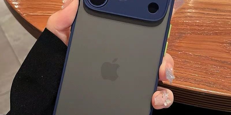 Transparent frosted soft-touch shockproof iPhone 17 case