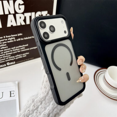 Luxury soft-touch magnetic frosted clear iPhone 17 case