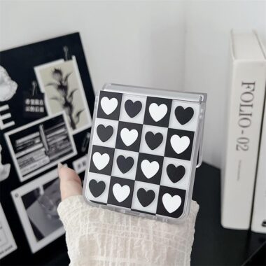 Clear heart bracelet shockproof Samsung Z Flip6 phone case