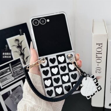 Clear heart bracelet shockproof Samsung Z Flip6 phone case