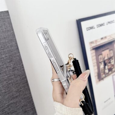 Clear heart bracelet shockproof Samsung Z Flip6 phone case