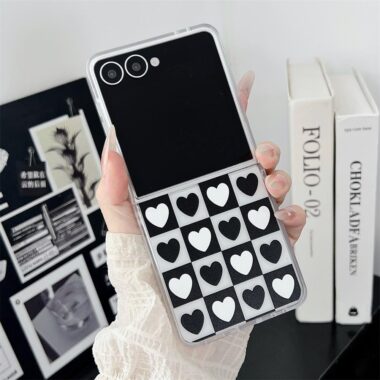 Clear heart bracelet shockproof Samsung Z Flip6 phone case