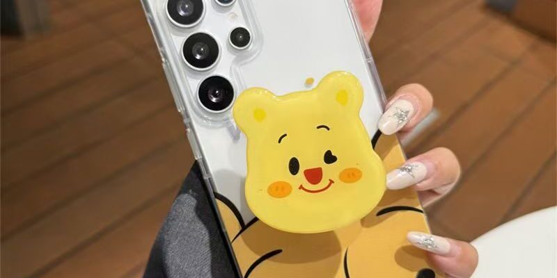 Cute Winnie Bear clear shockproof Samsung S22 S23 S24 S25 Ultra case